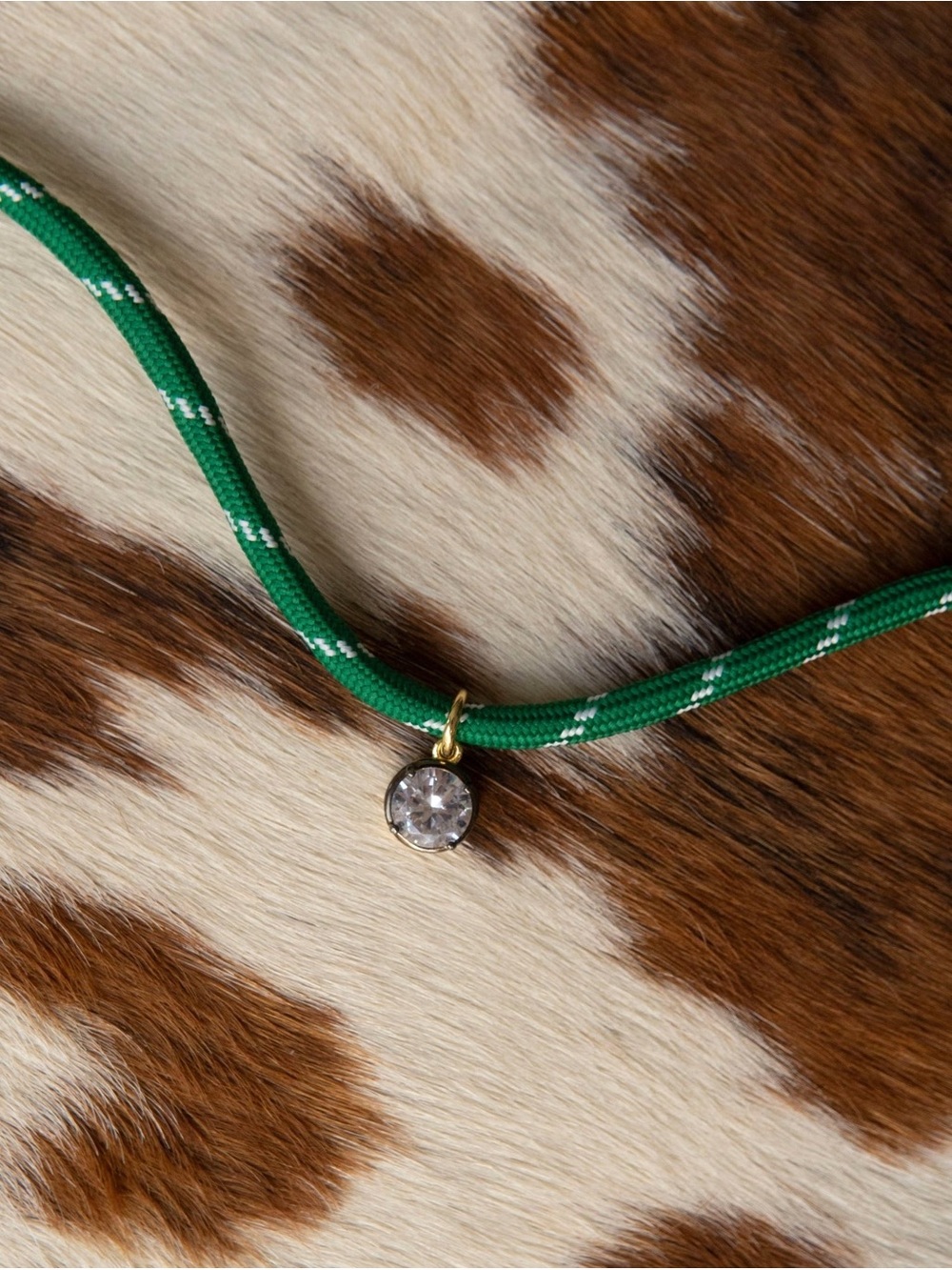cupcakes & cashmere Cher Georgian Cz Pendant On Paracord NEW - Picture 4 of 6